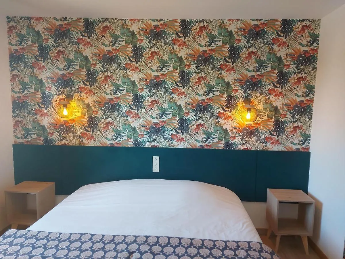 Logis Hotel Vannes Nord Le Clos Des Hortensias Locqueltas