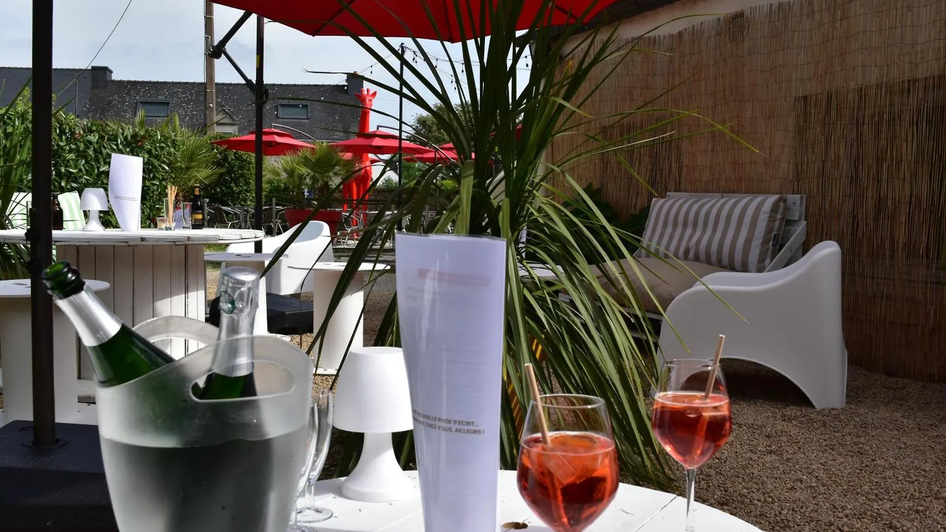 Logis Hotel Vannes Nord Le Clos Des Hortensias Locqueltas
